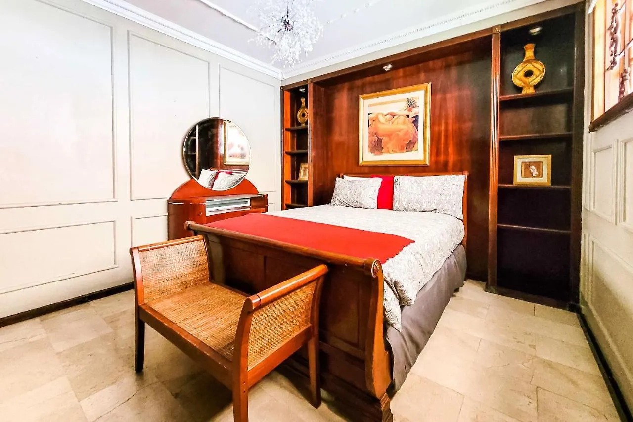 Luxurious San Juan Villa With Pool - Walk To Beach! Casa de Férias